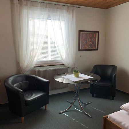 Hotel Garni Siedlerstube Nuertingen Buitenkant foto